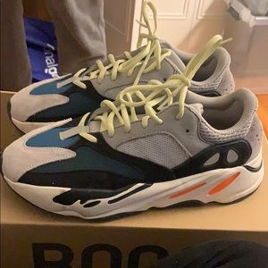 Adidas Yeezy Wave Runner 700